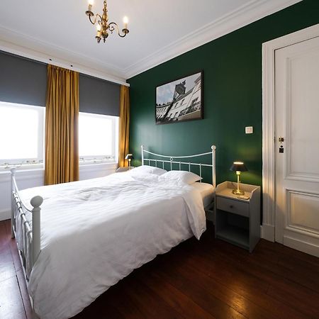 Your Homestay In A Bibliophile Mansion Antwerpen Buitenkant foto