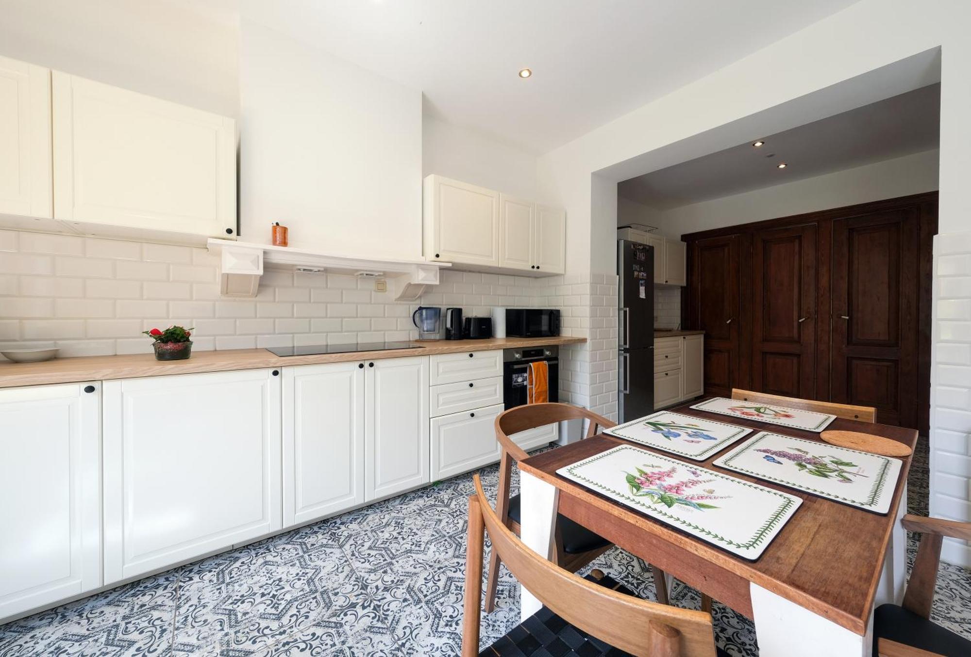 Your Homestay In A Bibliophile Mansion Antwerpen Buitenkant foto