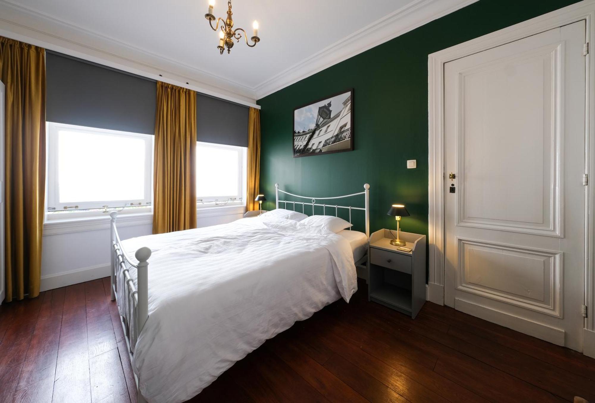 Your Homestay In A Bibliophile Mansion Antwerpen Buitenkant foto