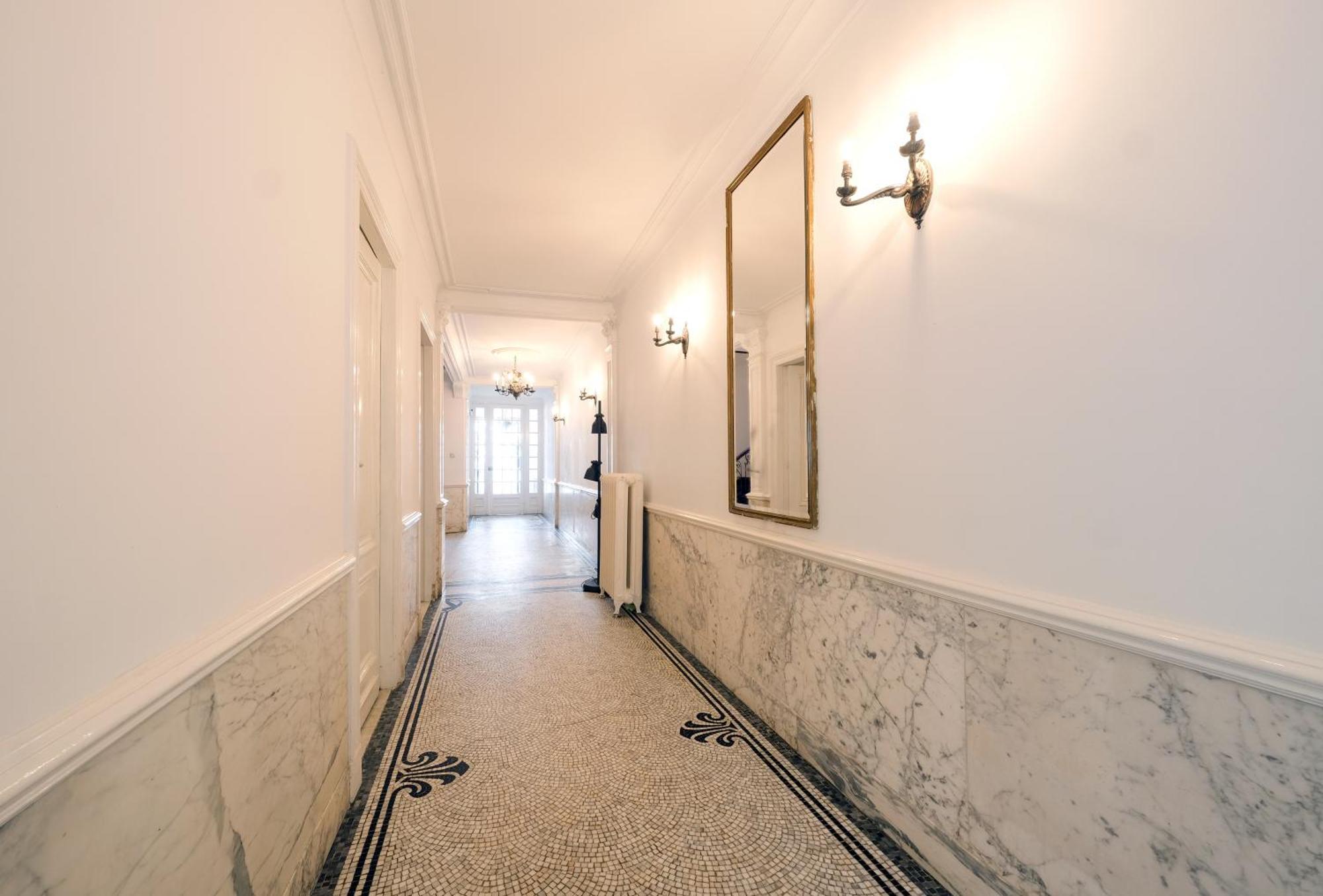 Your Homestay In A Bibliophile Mansion Antwerpen Buitenkant foto